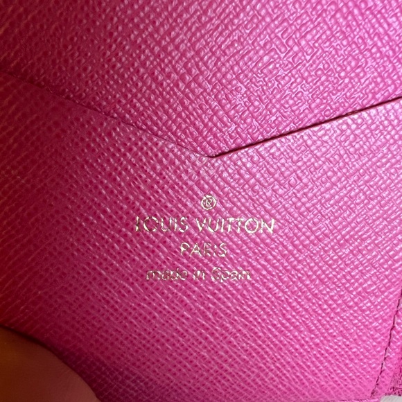 Authentic Louis Vuitton iPhone 8 Plus case - Picture 2 of 8